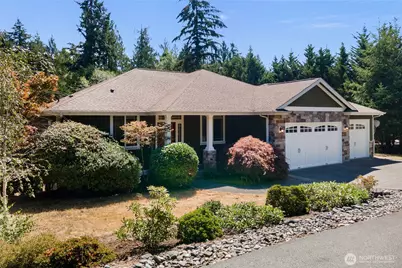 7106 71st Avenue NW, Gig Harbor, WA 98335 - Photo 1