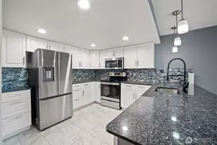 720 141st Ln SE, Bellevue, WA 98007 - Photo 1
