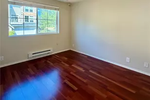 4421 249th Terrace SE, Sammamish, WA 98029 - Photo 4