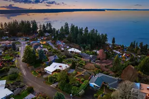 2802 SW 167th Pl, Burien, WA 98166 - Photo 2