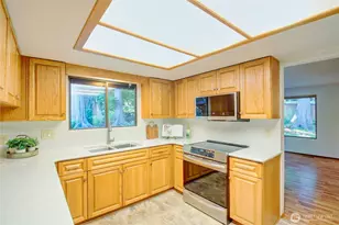 510 Sioux Dr W, Mount Vernon, WA 98273 - Photo 2
