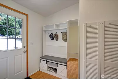 2076 Gull Way, Camano Island, WA 98282 - Photo 12