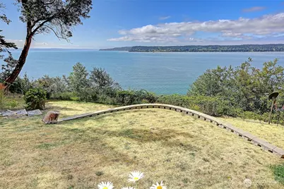 2076 Gull Way, Camano Island, WA 98282 - Photo 2