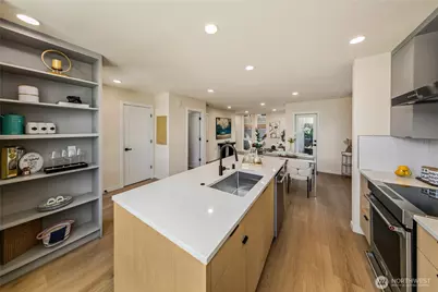 4513 A 34th Avenue S, Seattle, WA 98118 - Photo 10