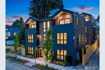 4513 A 34th Avenue S, Seattle, WA 98118 - Photo 2