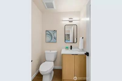 4513 A 34th Avenue S, Seattle, WA 98118 - Photo 16