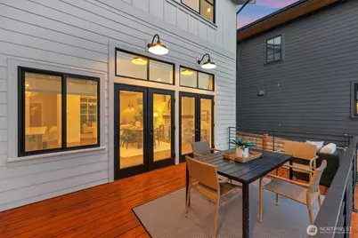 3647 33rd Avenue W, Seattle, WA 98199 - Photo 30