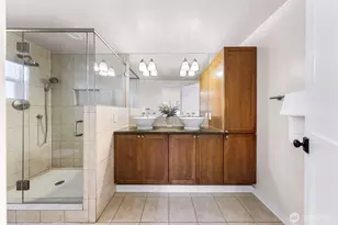 5717 59th Ave NE, Seattle, WA 98105 - Photo 16