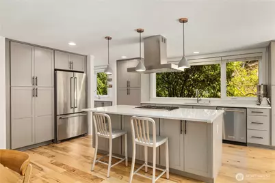 12404 95th Place NE, Kirkland, WA 98034 - Photo 12