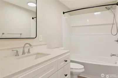 2424 S 130th Place, SeaTac, WA 98168 - Photo 18