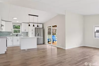 2424 S 130th Place, SeaTac, WA 98168 - Photo 8