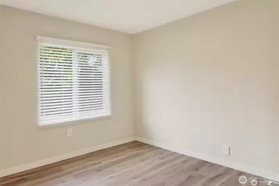 2424 S 130th Place, SeaTac, WA 98168 - Photo 16
