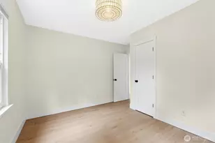 11728 Riviera Pl NE, Seattle, WA 98125 - Photo 24