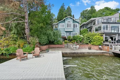 11728 Riviera Place NE, Seattle, WA 98125 - Photo 1