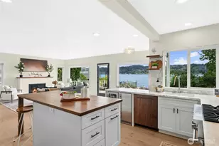 11728 Riviera Pl NE, Seattle, WA 98125 - Photo 8