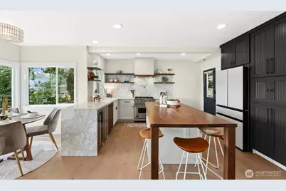 11728 Riviera Place NE, Seattle, WA 98125 - Photo 10