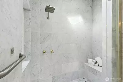 11728 Riviera Place NE, Seattle, WA 98125 - Photo 18