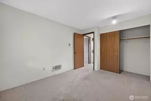 1740 NE 86th St, Seattle, WA 98115 - Photo 24