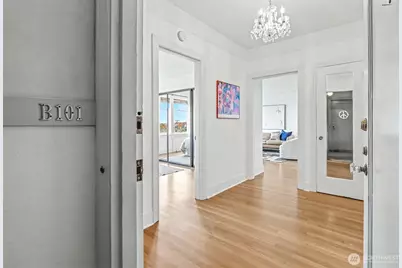 1808 Bigelow Avenue N #101B, Seattle, WA 98109 - Photo 2
