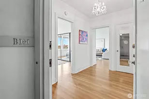 1808 Bigelow Ave N, Seattle, WA 98109 - Photo 2