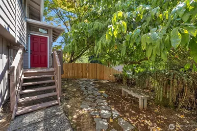 19524 53rd Avenue NE, Lake Forest Park, WA 98155 - Photo 4