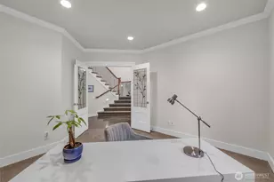 9845 NE 22nd St, Bellevue, WA 98004 - Photo 20