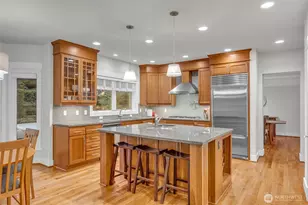 9845 NE 22nd St, Bellevue, WA 98004 - Photo 10