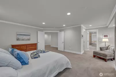 9845 NE 22nd Street, Bellevue, WA 98004 - Photo 22