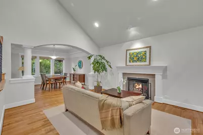 9845 NE 22nd Street, Bellevue, WA 98004 - Photo 6