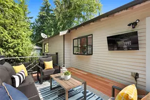 9559 45th Ave NE, Seattle, WA 98115 - Photo 16