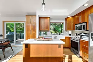 9559 45th Ave NE, Seattle, WA 98115 - Photo 10