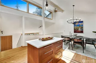 9559 45th Ave NE, Seattle, WA 98115 - Photo 8