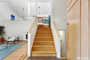 9559 45th Ave NE, Seattle, WA 98115 - Photo 2