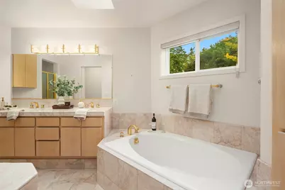 912 Cedar Street, Edmonds, WA 98020 - Photo 18