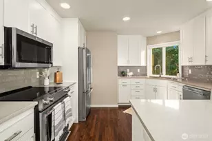 912 Cedar St, Edmonds, WA 98020 - Photo 12