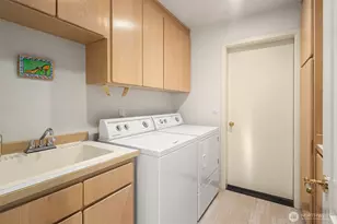 912 Cedar St, Edmonds, WA 98020 - Photo 22
