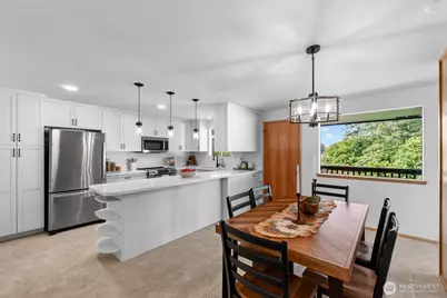 4014 Robin Road W, University Place, WA 98466 - Photo 12