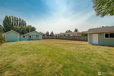 774 Pine Street, Lynden, WA 98264 - Photo 22