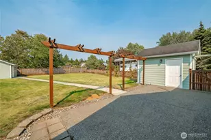 774 Pine St, Lynden, WA 98264 - Photo 18