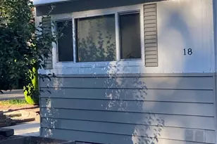 6521 SE Mile Hill Dr, Port Orchard, WA 98366 - Photo 2