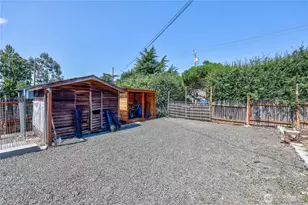 611 Rose St, Port Townsend, WA 98368 - Photo 38