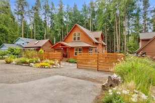 1061 53rd St, Port Townsend, WA 98368 - Photo 2