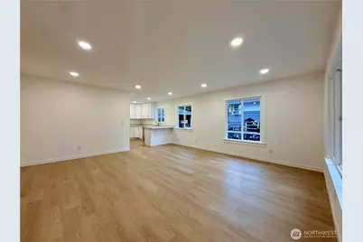2405 NE 10th Street, Renton, WA 98056 - Photo 10