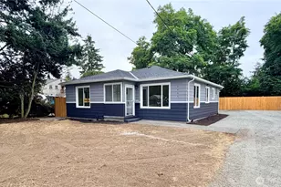 2405 NE 10th St, Renton, WA 98056 - Photo 6