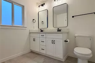 2405 NE 10th St, Renton, WA 98056 - Photo 24