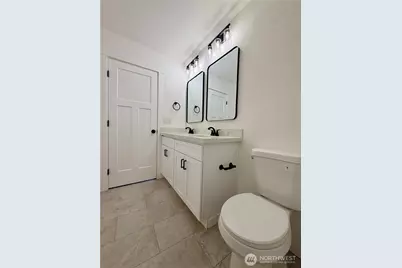 2405 NE 10th Street, Renton, WA 98056 - Photo 30