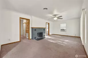 117 NE Cedar Ave, College Place, WA 99324 - Photo 4