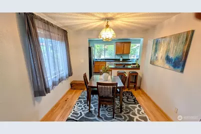 14611 Meadows Court E, Tacoma, WA 98445 - Photo 8