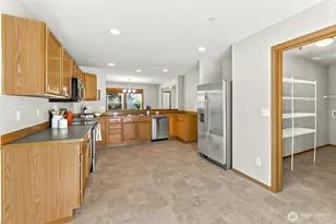 1902 Shipman Ave, DuPont, WA 98327 - Photo 8