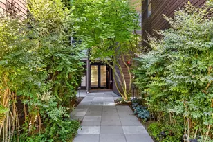 998 NE Vineyard Ln, Bainbridge Island, WA 98110 - Photo 2